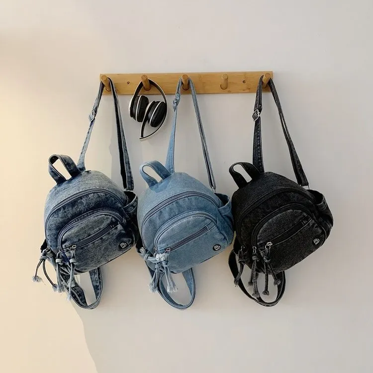 Tas Selempang Wanita Bahan Denim Resleting Dengan Gantungan Grosir Import