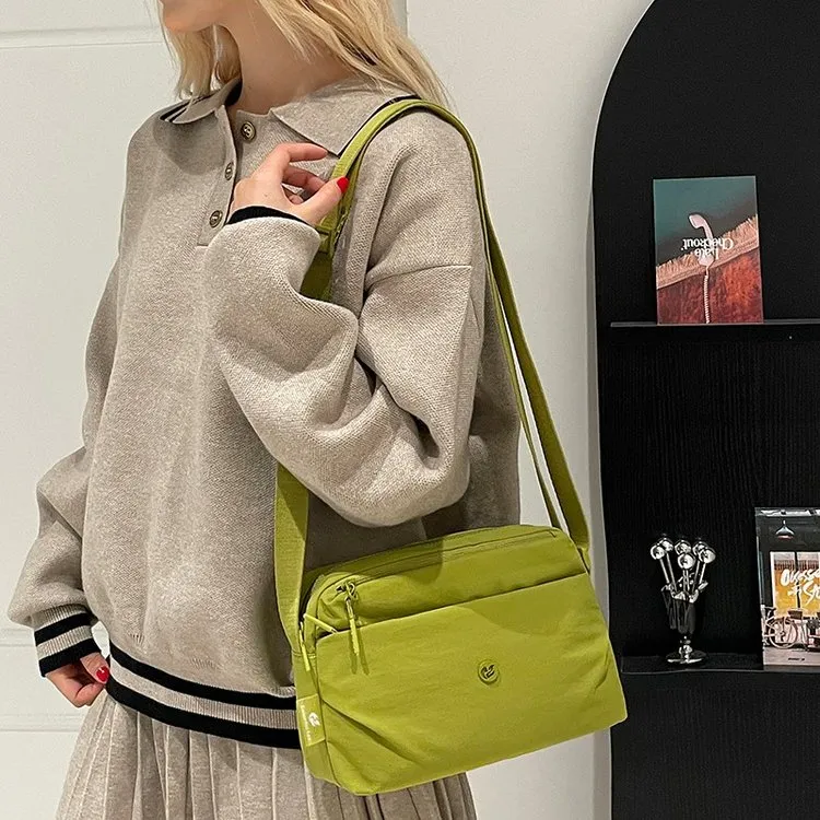 Tas Selempang Wanita Bahan Nylon Polos Warna Hijau Tali Rantai Grosir Import