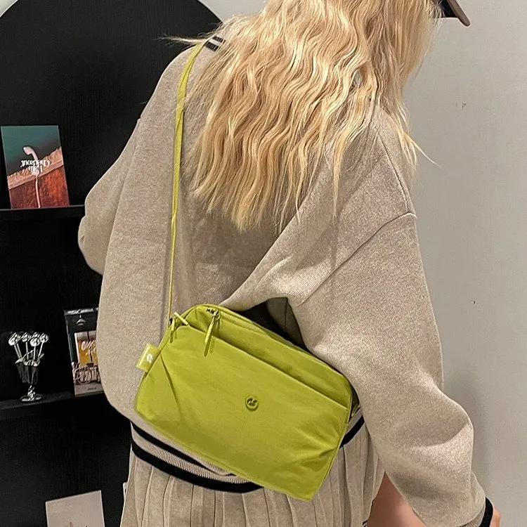 Tas Selempang Wanita Resleting Grosir Import Kode 6803