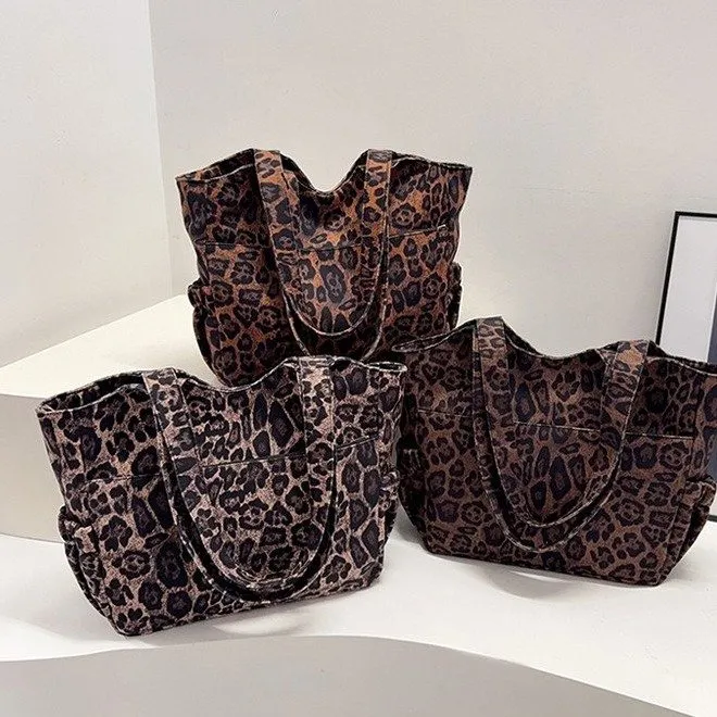 Tas Selempang Wanita Bahan PU Sintetis Tekstur Halus Grosir