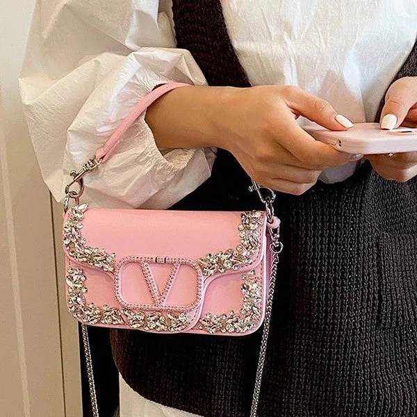 Tas Selempang Wanita Bahan Kain Motif Print Warna Pink Tali Rantai Grosir Import