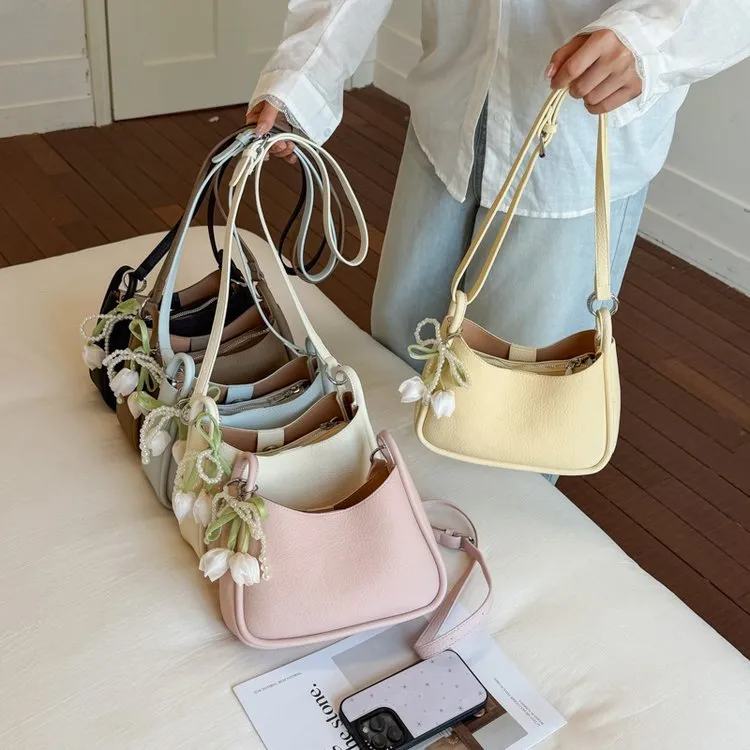 Tas Selempang Wanita Bahan PU Sintetis Tekstur Halus Grosir