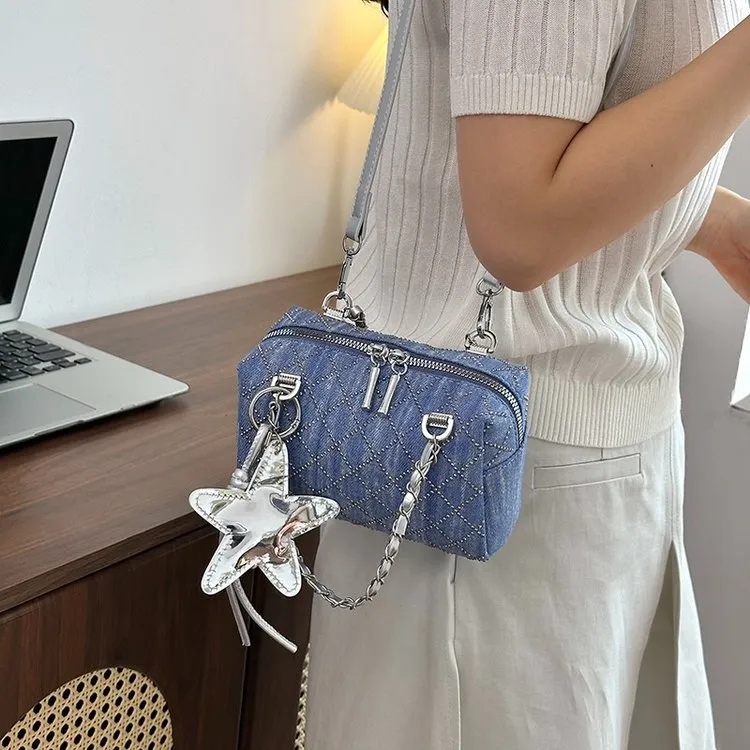 Tas Selempang Wanita Bahan PU Sintetis Tekstur Halus Grosir