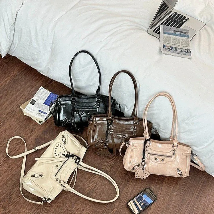 Tas Selempang Wanita Bahan PU Sintetis Tekstur Halus Grosir