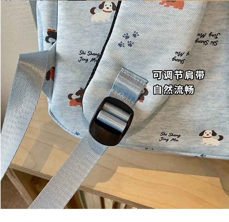 Tas Ransel Wanita Bahan Kain Motif Print Warna Biru Bentuk Kotak Tali Lebar Dengan Gantungan