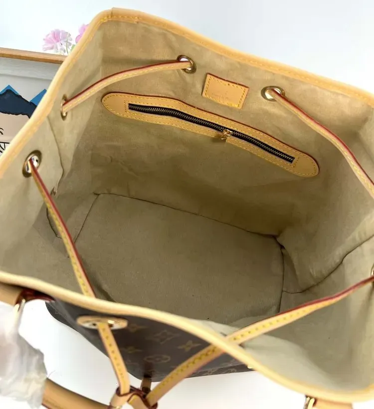Tas Bucket Wanita Bahan PU Sintetis Motif Print Bentuk Bucket Tali Panjang untuk Kerja Grosir