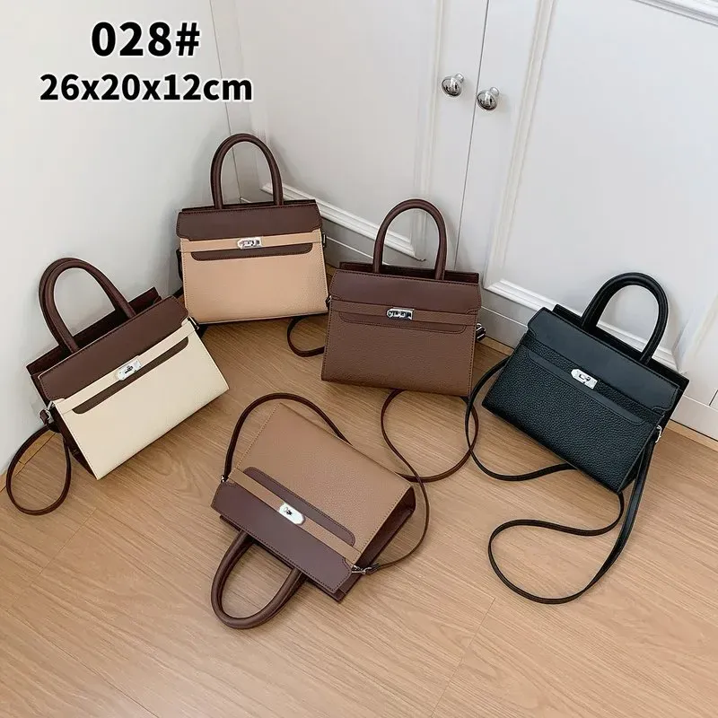 Tas Selempang Wanita Bahan PU Sintetis Polos Warna Hitam Bentuk Kotak Tali Resleting Grosir