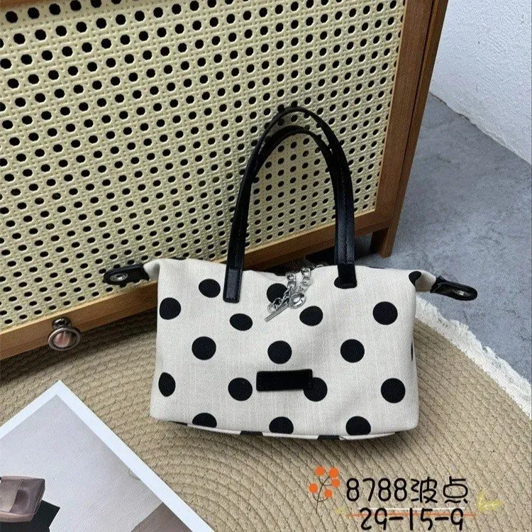 Tas Selempang Wanita Bahan PU Sintetis Motif Polkadot Warna Hitam Bentuk Bulat Koleksi Reseller