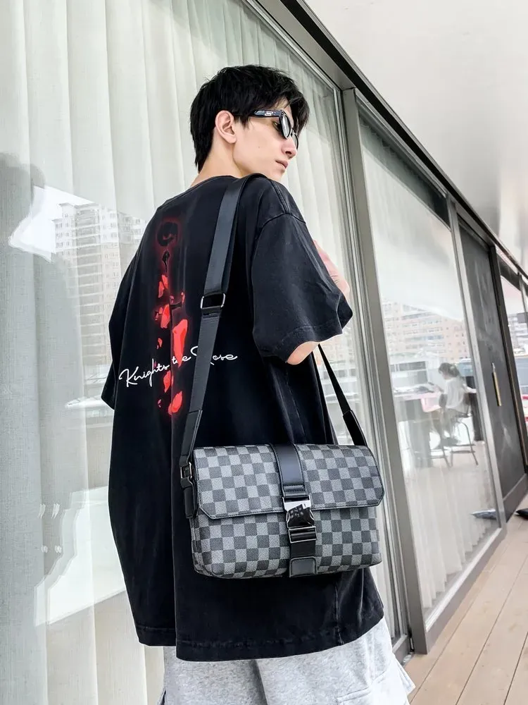 Tas Selempang Pria Bahan Kain Motif Polkadot Warna Hitam Bentuk Kotak Tali Grosir Import