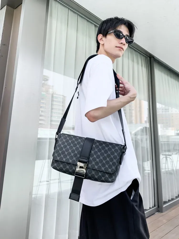 Tas Selempang Pria Bahan Kain Motif Polkadot Warna Hitam Bentuk Kotak Tali Grosir Import