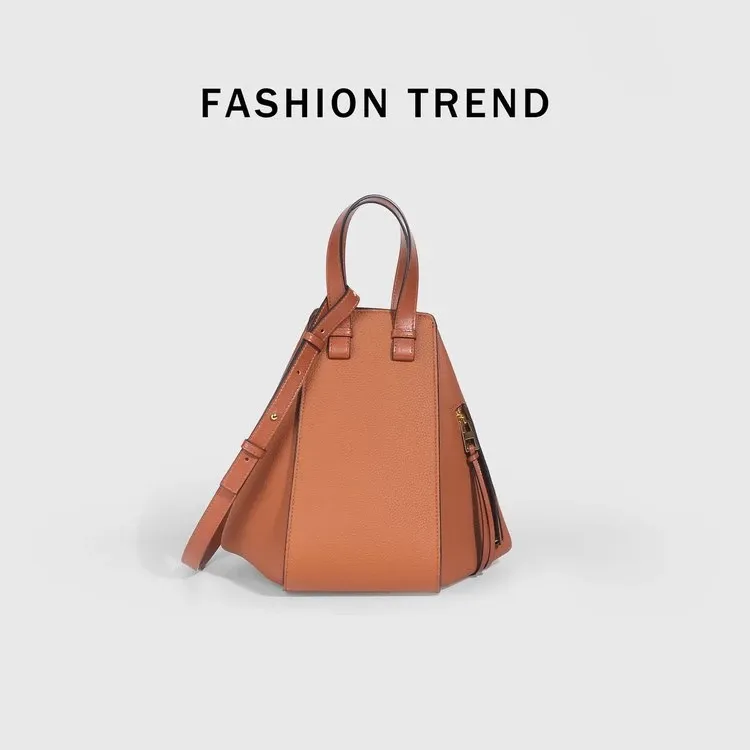 Tas Selempang Wanita Bahan PU Sintetis Polos Bentuk Kotak Tali Lebar Resleting Warna Cokelat