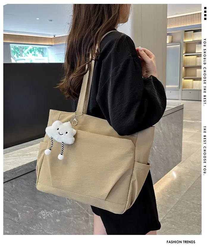 Tas Selempang Wanita Bahan Nylon Polos Bentuk Kotak Tali Lebar Resleting Stok China