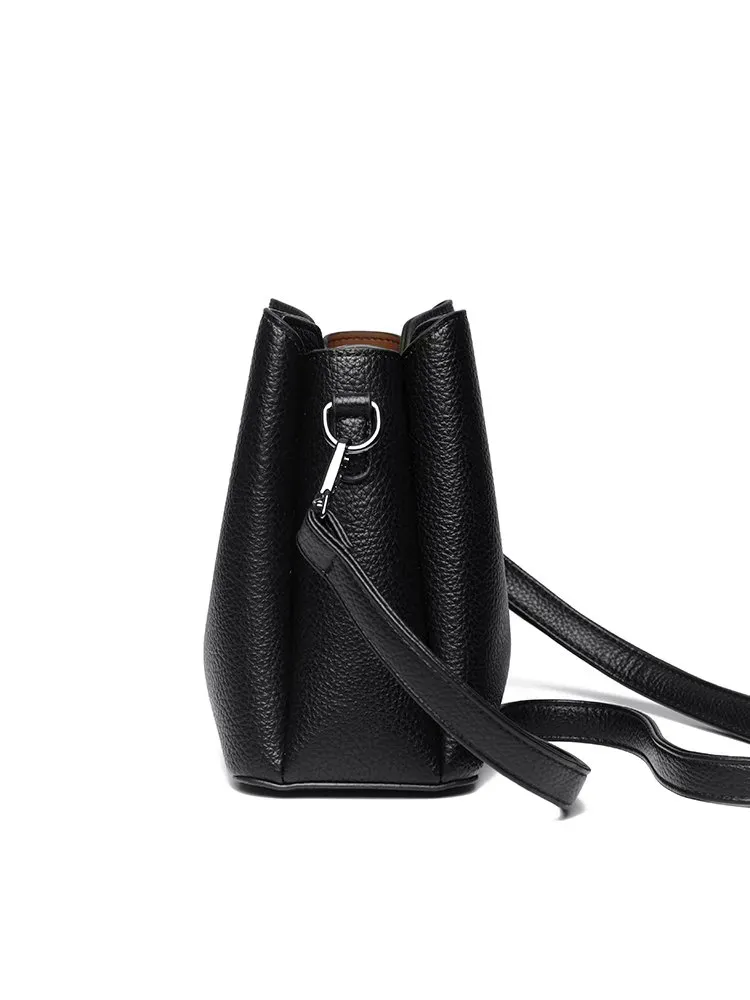 Tas Selempang Wanita Bahan PU Sintetis Polos Bentuk Kotak Tali Lebar Resleting Stok Grosir