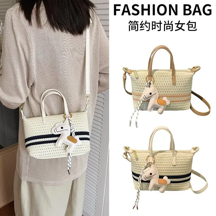 Tas Selempang Wanita Bahan PU Sintetis Motif Garis Warna Hitam Bentuk Kotak Tali Motif Floral