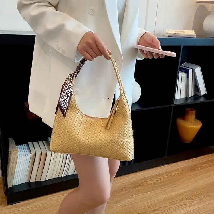 Tas Ransel Wanita Bahan PU Sintetis Motif Polkadot Warna Putih Bentuk Kotak Tali Grosir Import