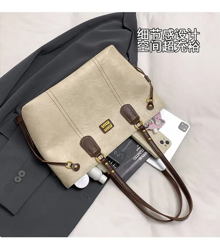 Tas Selempang Wanita Bahan PU Sintetis Polos Bentuk Kotak Tali Panjang Resleting untuk Reseller