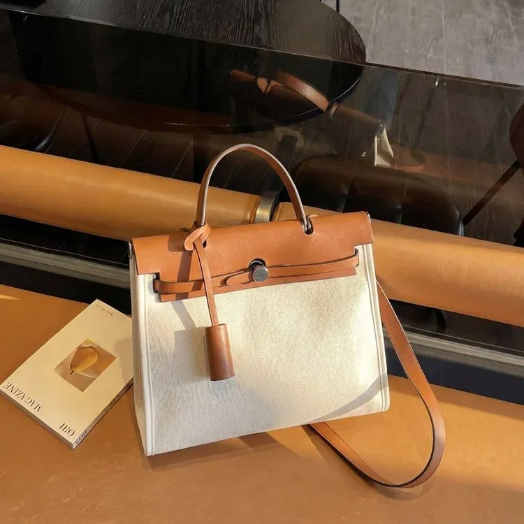 Tas Selempang Wanita Bahan PU Sintetis Polos Warna Putih Bentuk Kotak Tali Warna Cokelat