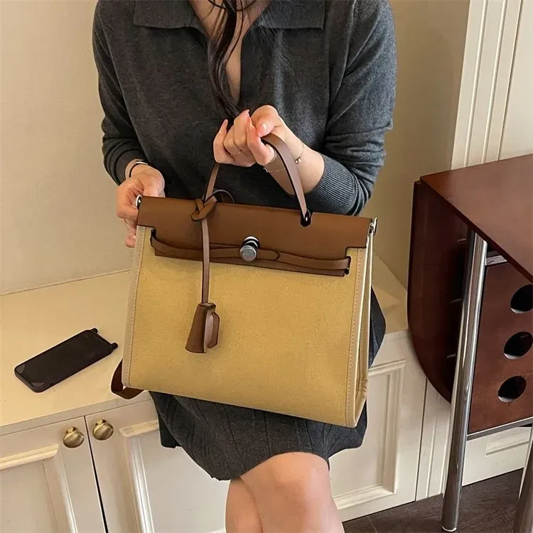 Tas Selempang Wanita Bahan PU Sintetis Polos Warna Putih Bentuk Kotak Tali Warna Cokelat