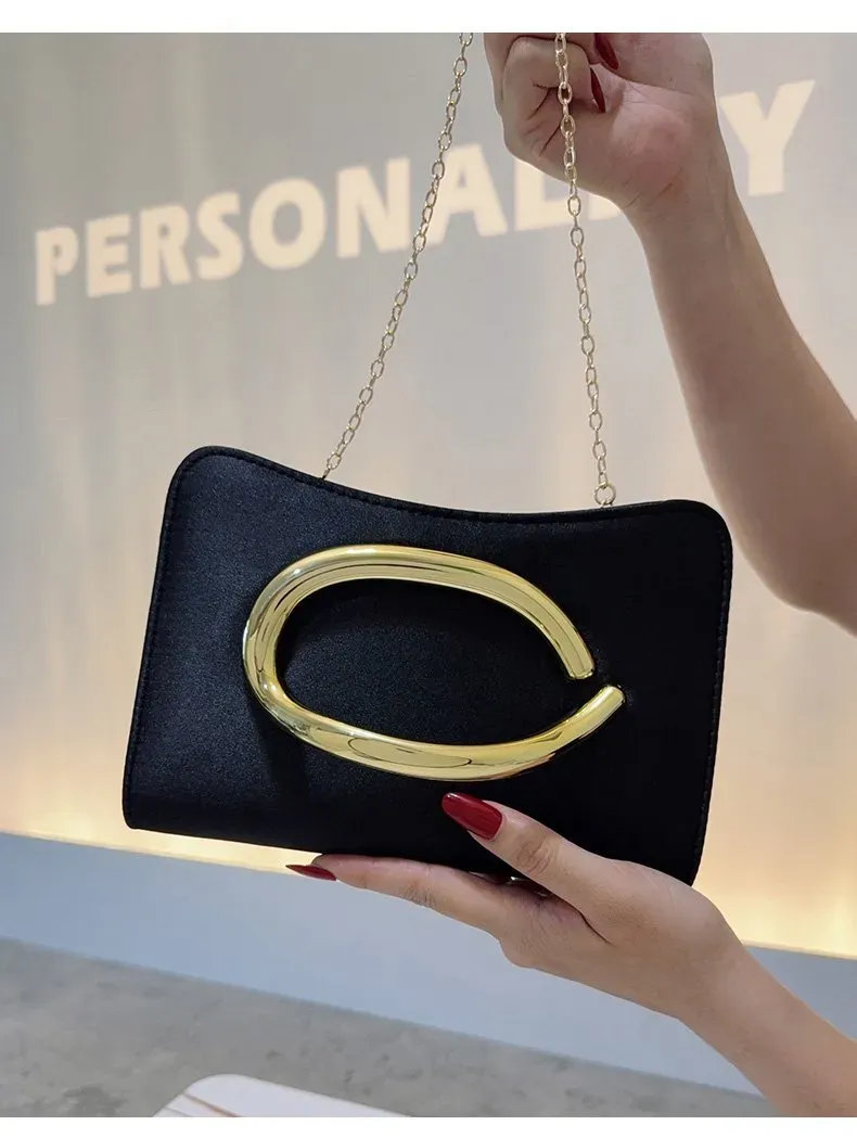 Tas Selempang Wanita Bahan PU Sintetis Motif Print Warna Hitam Bentuk Kotak Grosir Import