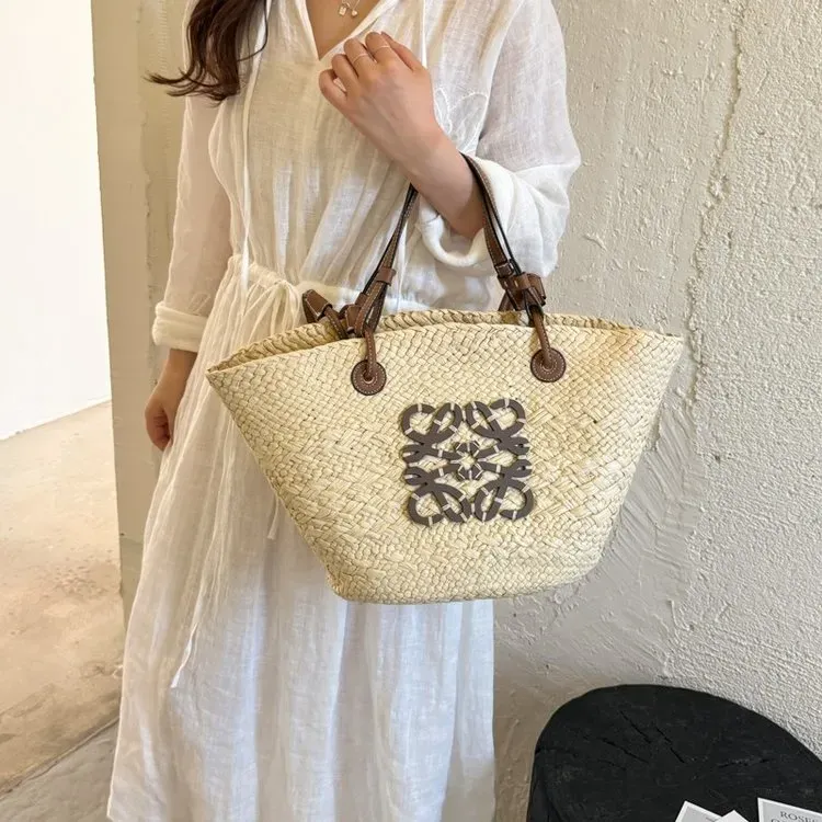 Tas Bucket Wanita Bahan PU Sintetis Polos Bentuk Bucket Tali Lebar Resleting Grosir Import