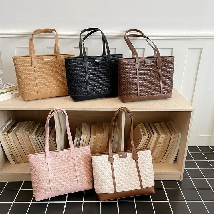 Tas Tote Wanita Bahan PU Sintetis Model Quilted Warna Pink Bentuk Kotak Tali Grosir Import
