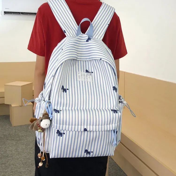 Tas Ransel Wanita Bahan Nylon Motif Print Warna Putih Bentuk Kotak Tali Lebar Motif Floral