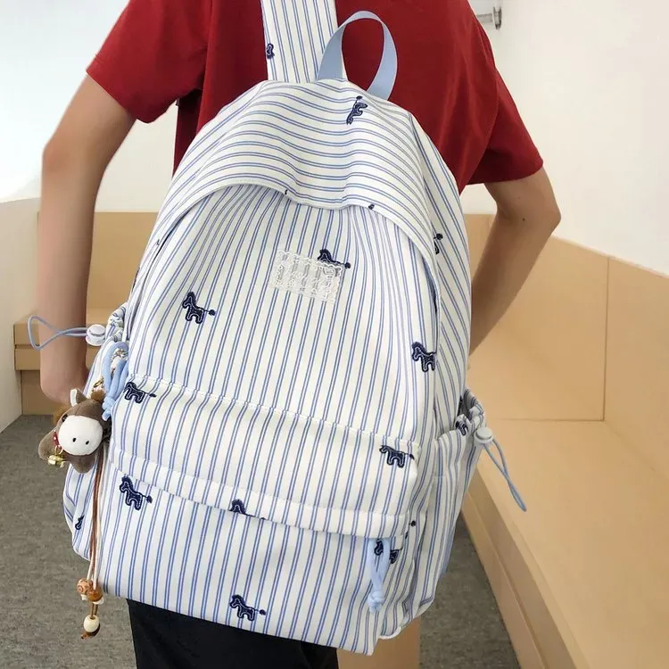 Tas Ransel Wanita Bahan Nylon Motif Print Warna Putih Bentuk Kotak Tali Lebar Motif Floral