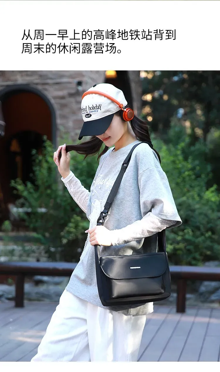 Tas Selempang Wanita Bahan Nylon Polos Warna Hitam Bentuk Kotak Tali Panjang Katalog Grosir