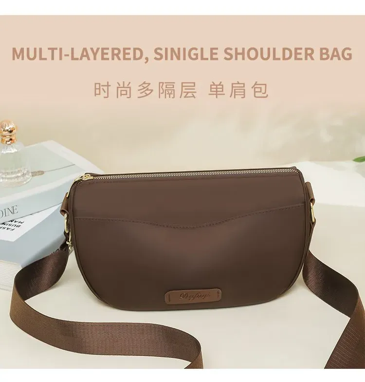 Tas Selempang Wanita Bahan Nylon Polos Warna Hijau Bentuk Crescent Tali Panjang Grosir Import