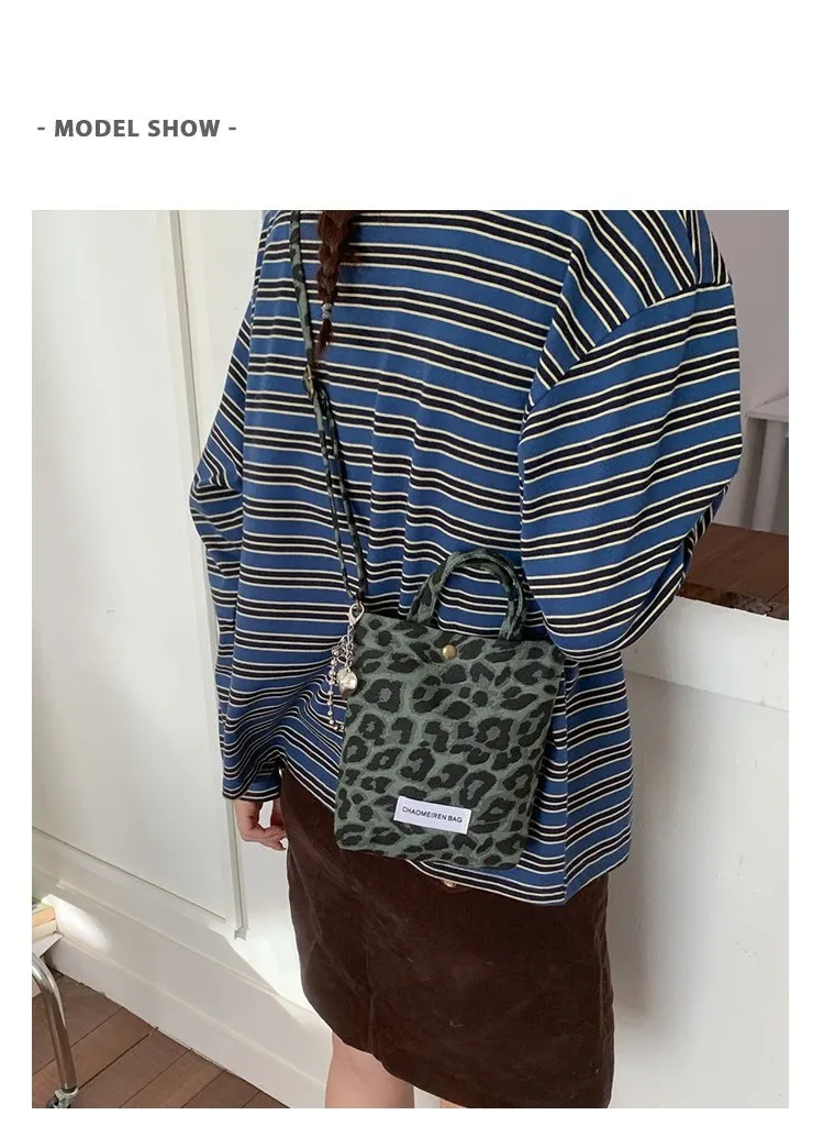 Tas Selempang Wanita Bahan PU Sintetis Motif Print Warna Hitam Bentuk Kotak Tali untuk Jualan