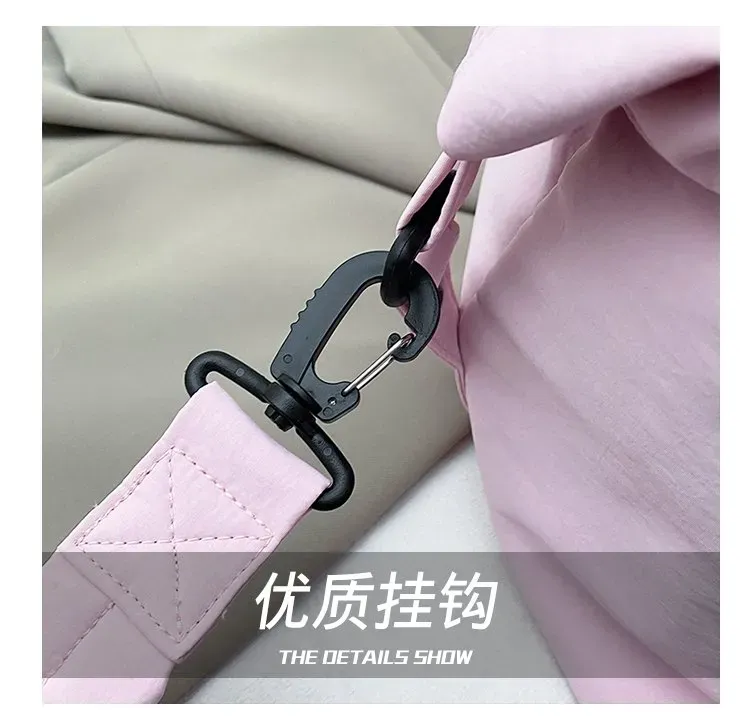 Tas Selempang Wanita Bahan Nylon Polos Warna Hitam Bentuk Kotak Tali Panjang untuk Travel