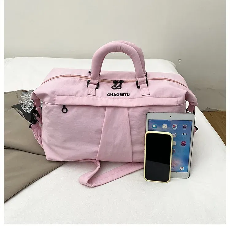 Tas Selempang Wanita Bahan Nylon Polos Warna Hitam Bentuk Kotak Tali Panjang untuk Travel