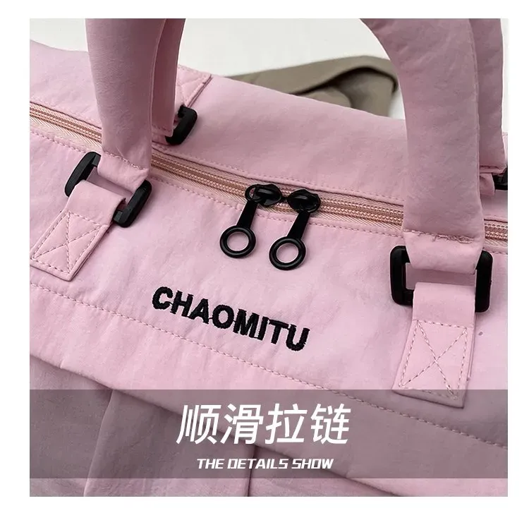 Tas Selempang Wanita Bahan Nylon Polos Warna Hitam Bentuk Kotak Tali Panjang untuk Travel