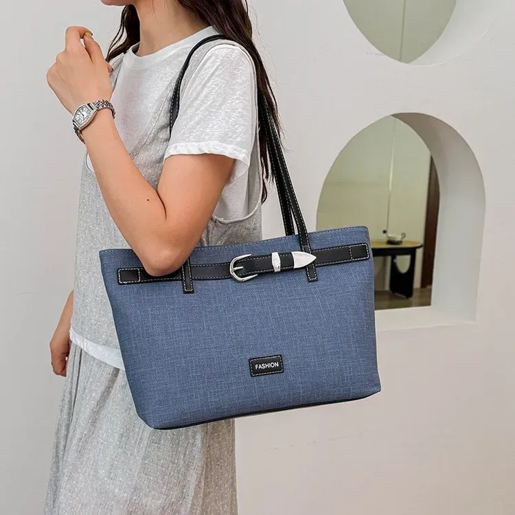 Tas Selempang Wanita Bahan Oxford Polos Warna Hitam Bentuk Kotak Tali Lebar Bahan Kanvas