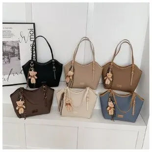 Tas Selempang Wanita Bahan PU Sintetis Polos Warna Hitam Bentuk Kotak Tali Pilihan Reseller