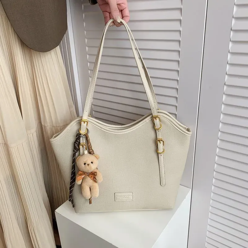 Tas Selempang Wanita Bahan PU Sintetis Polos Warna Hitam Bentuk Kotak Tali Pilihan Reseller