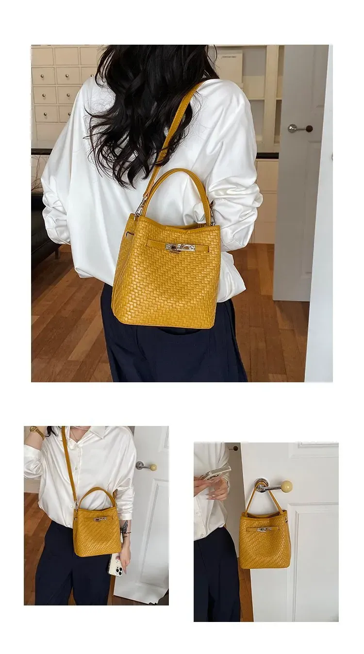 Tas Bucket Wanita Bahan PU Sintetis Tekstur Anyam Warna Hitam Bentuk Bucket Tali Grosir Import