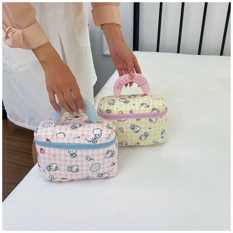 Tas Kosmetik Bahan PU Sintetis Motif Polkadot Warna Putih Bentuk Kotak Tali untuk Toko Online