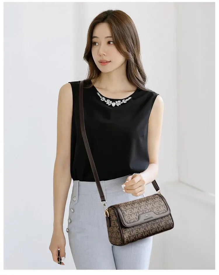 Tas Selempang Wanita Bahan Kain Motif Print Warna Gold Bentuk Kotak Tali Panjang Grosir Import