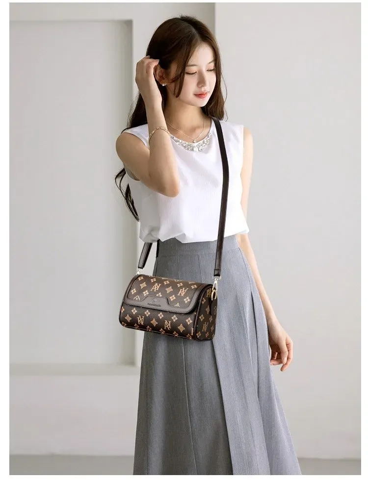 Tas Selempang Wanita Bahan Kain Motif Print Warna Gold Bentuk Kotak Tali Panjang Grosir Import