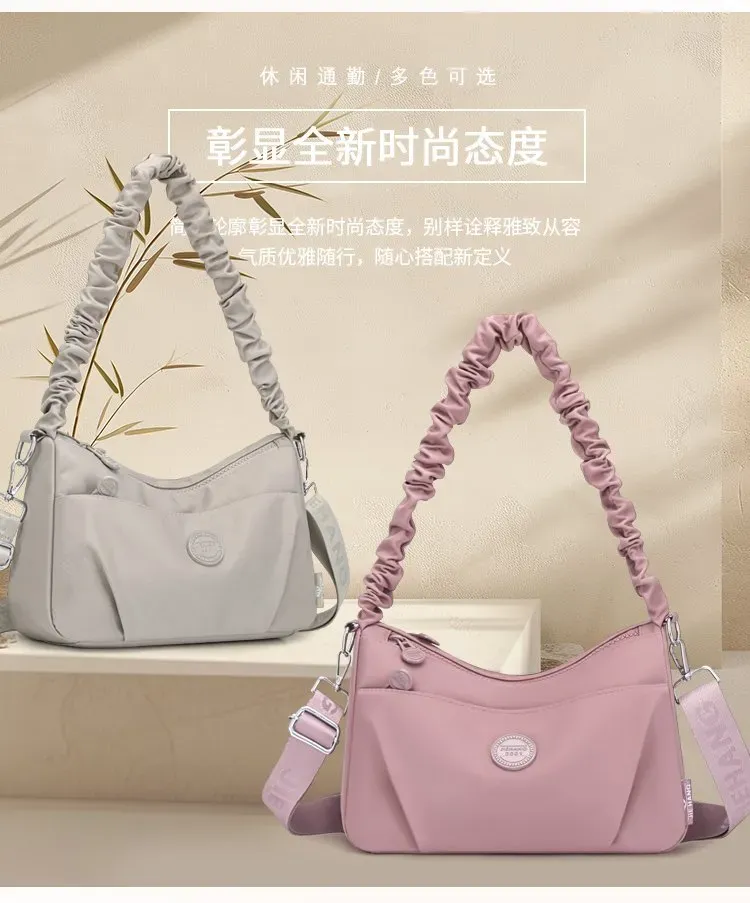 Tas Selempang Wanita Bahan Nylon Polos Warna Merah Model Hobo Tali Serut Grosir Import