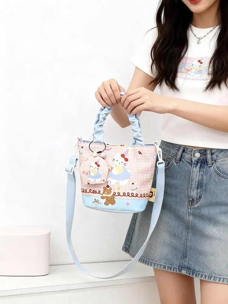 Tas Bucket Wanita Bahan PU Sintetis Motif Print Warna Putih Bentuk Bucket Tali Grosir Import