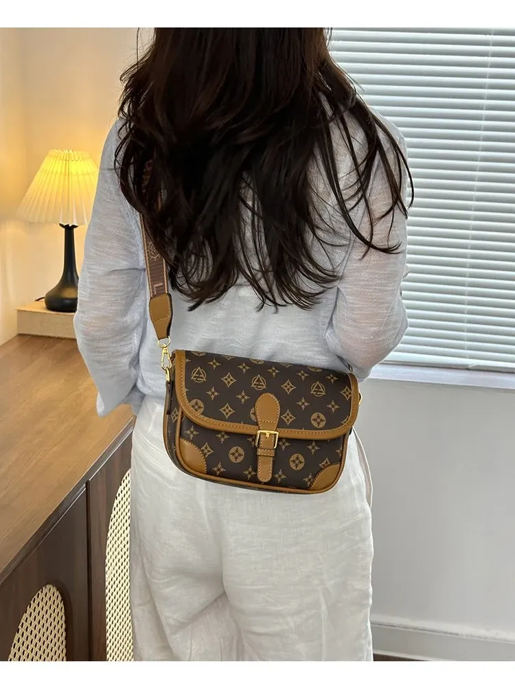 Tas Selempang Wanita Bahan PU Sintetis Motif Print Bentuk Kotak Tali Lebar Grosir Import