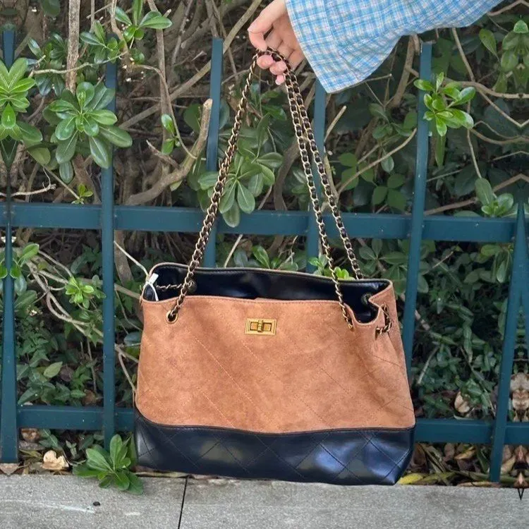 Tas Selempang Wanita Bahan PU Sintetis Motif Polkadot Warna Hitam Bentuk Kotak untuk Reseller