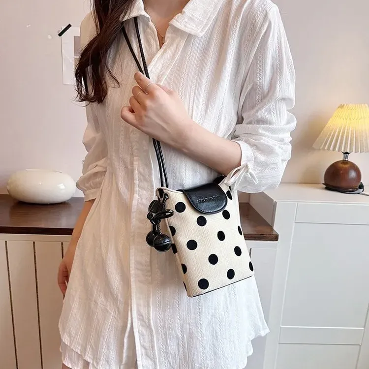 Tas Selempang Wanita Bahan PU Sintetis Motif Polkadot Warna Hitam Bentuk Kotak untuk Reseller