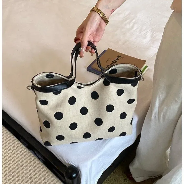 Tas Selempang Wanita Bahan PU Sintetis Motif Polkadot Warna Hitam Bentuk Kotak Harga Grosir