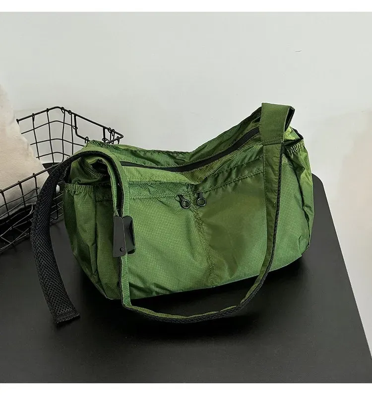 Tas Selempang Wanita Bahan PU Sintetis Polos Warna Hitam Model Hobo Tali Lebar untuk Reseller