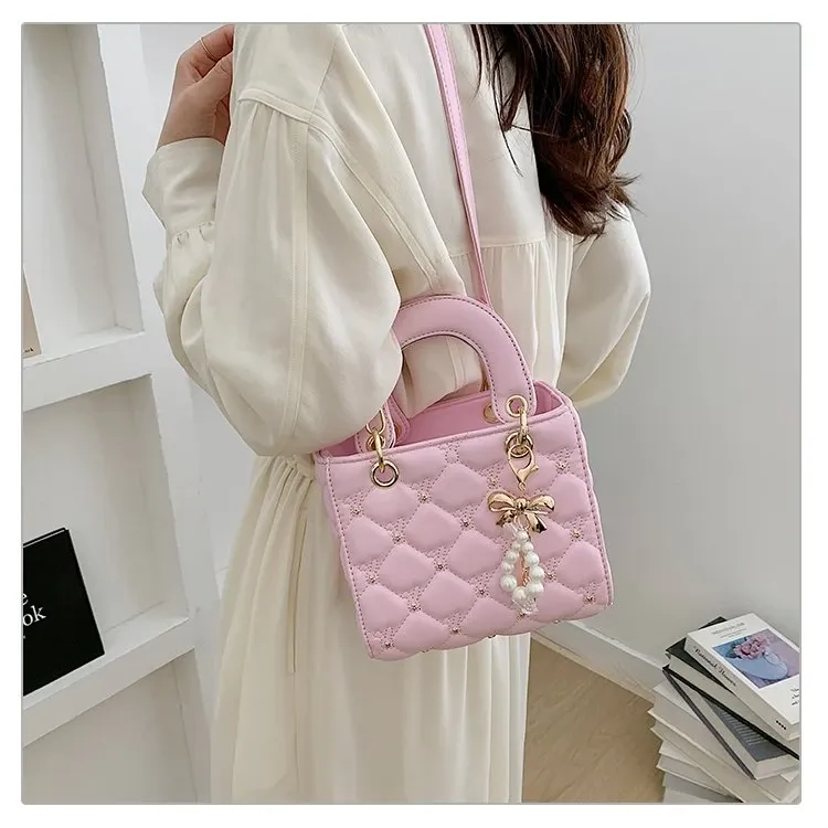 Tas Selempang Wanita Bahan PU Sintetis Model Quilted Warna Pink Bentuk Kotak Resleting Grosir