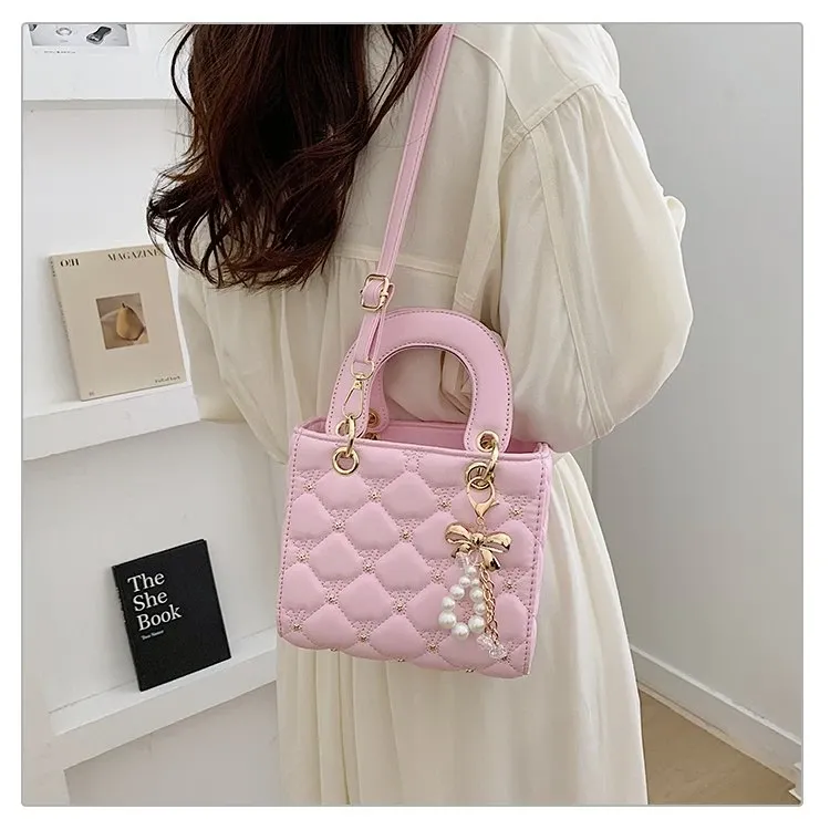 Tas Selempang Wanita Bahan PU Sintetis Model Quilted Warna Pink Bentuk Kotak Resleting Grosir