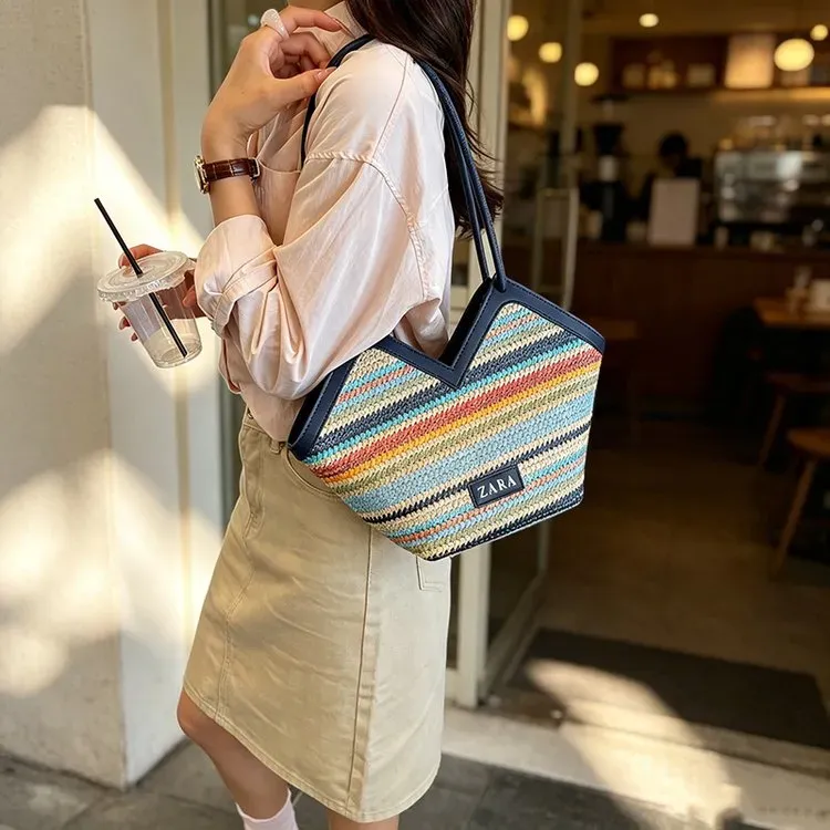 Tas Selempang Wanita Bahan PU Sintetis Motif Garis Warna Biru Bentuk Kotak Tali Grosir Import